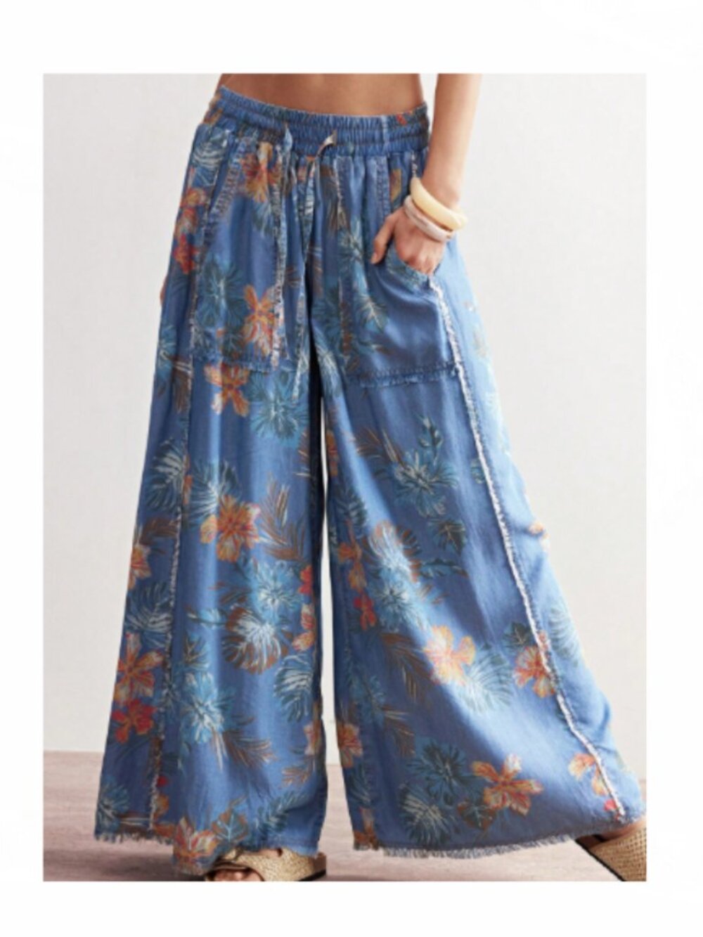 NEW Blue FLoral Wide Leg Jeans Pants